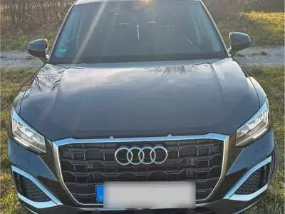 Gebraucht Audi Q2 Ambiente 150 PS (110 kW) 2024 Grau SUV