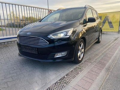 Second-hand Ford C-MAX Titanium 170 CP (125 kW) 2015 Negru Monovolum