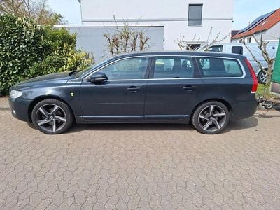 Gebraucht Volvo V70 Linje Svart 150 PS (110 kW) 2016 Grau Kombi
