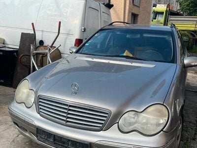 Mercedes C220