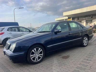 Gebraucht Mercedes E280 Elegance 204 PS (150 kW) 1999 Blau Limousine
