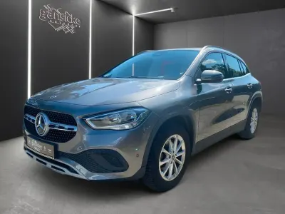 Gebraucht Mercedes GLA180 136 PS (100 kW) 2021 Grau SUV