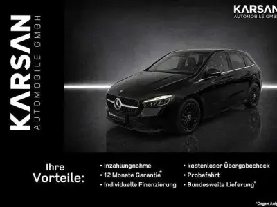 Gebraucht Mercedes B180 116 PS (85 kW) 2023 Schwarz Kleinwagen