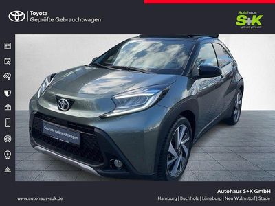 Gebraucht Toyota Aygo X X-plore 72 PS (52 kW) 2023 Cardamon green metallic/ night sky black SUV