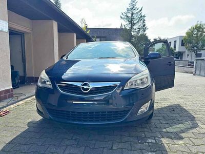 Usata Opel Astra 75 CV (55 kW) 2011 Blu Utilitaria