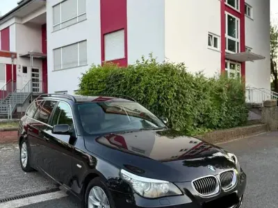 Gebraucht BMW 530 235 PS (172 kW) 2007 Schwarz Kombi
