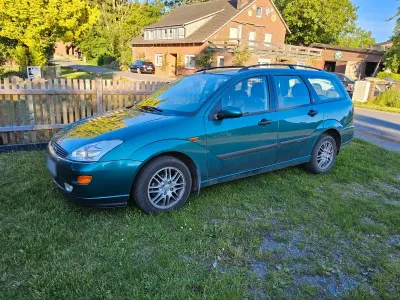 Gebraucht Ford Focus Ambiente 75 PS (55 kW) 1999 Grün Kombi