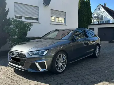 Gebraucht Audi A4 S-Line 231 PS (169 kW) 2019 Grau Kombi