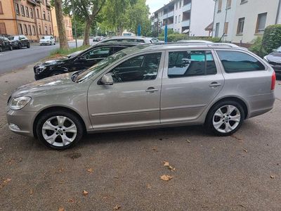 Gebraucht 2012 Skoda Octavia Elegance Kombi | 5.250 € (Guter Preis)
