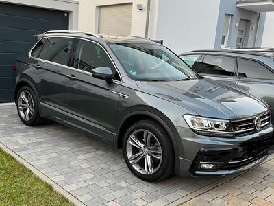Gebraucht VW Tiguan Highline 150 PS (110 kW) 2020 Grau SUV
