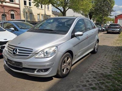 Usado Mercedes B200 136 HP (100 kW) 2006 Monovolume