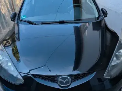 Gebraucht Mazda 2 75 PS (55 kW) 2009 Schwarz Kleinwagen