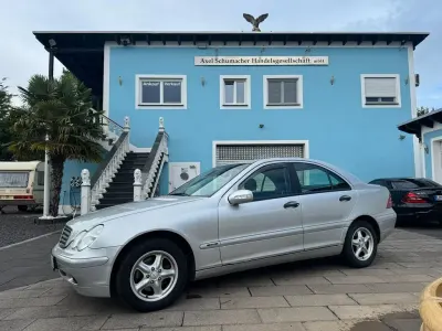 Gebraucht Mercedes C220 Classic 143 PS (105 kW) 2003 Silber Limousine