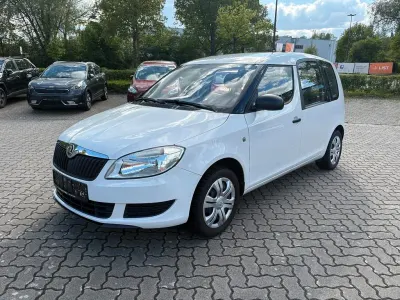 Gebraucht Skoda Roomster Fresh 69 PS (50 kW) 2013 Weiß Van / Kleinbus