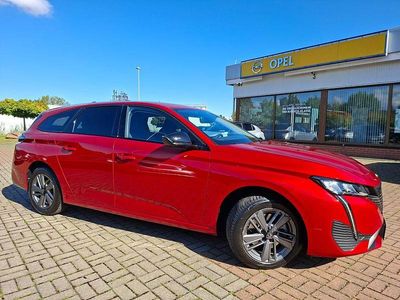 Gebraucht Peugeot 308 SW Allure 131 PS (96 kW) 2024 Elixir rot Kombi