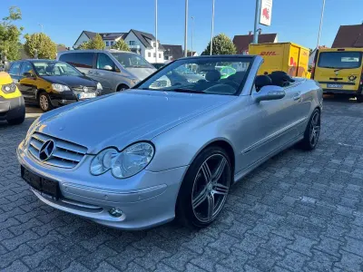 Gebraucht Mercedes CLK320 Elegance 218 PS (160 kW) 2003 Silber Cabrio