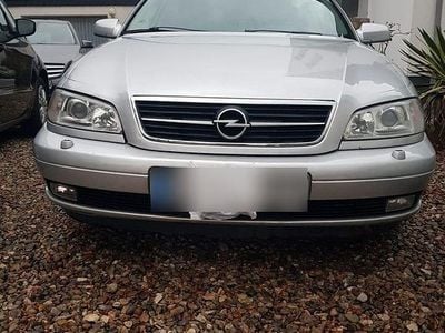 Gebraucht Opel Omega Design Edition 144 PS (105 kW) 2000 Grau Kombi