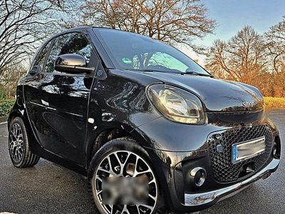 Schwarz Gebraucht 2022 Smart ForTwo Coupé Kleinwagen | 9.950 € (Fairer Preis)