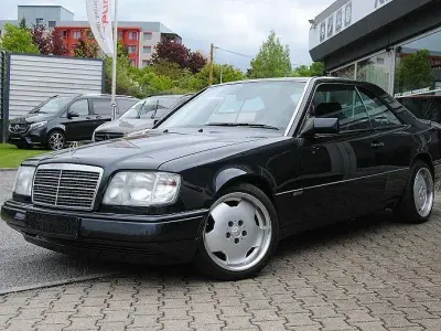 Gebraucht Mercedes 220 Sportline 150 PS (110 kW) 1993 Schwarz Coupé