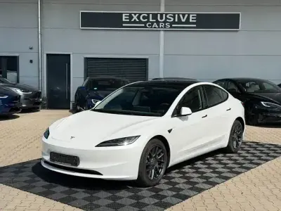 Gebraucht Tesla Model 3 Long Range AWD 366 kW (498 PS) 2024 Weiß Limousine