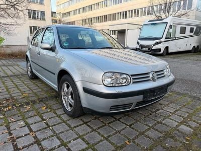 Grau Gebraucht 1999 VW Golf IV Kleinwagen | 1.950 € (Fairer Preis)