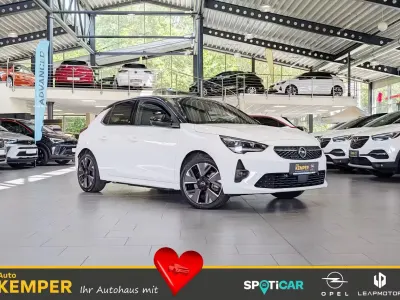 Gebraucht Opel Corsa-e Ultimate 100 kW (136 PS) 2022 Weiß Kleinwagen