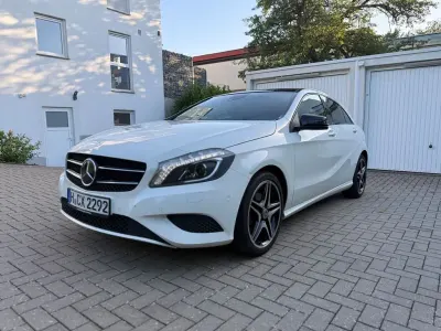 Gebraucht Mercedes A200 156 PS (114 kW) 2012 Weiß Kleinwagen