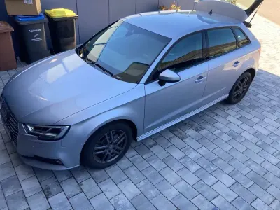 Gebraucht Audi A3 Sportback e-tron Ambiente 204 PS (150 kW) 2020 Silber Kleinwagen