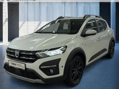 Gebraucht Dacia Sandero Comfort 101 PS (74 kW) 2021 Weiß Limousine