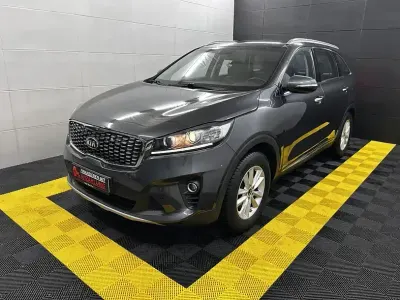 Usata Kia Sorento Vision 200 CV (147 kW) 2018 Grigio SUV