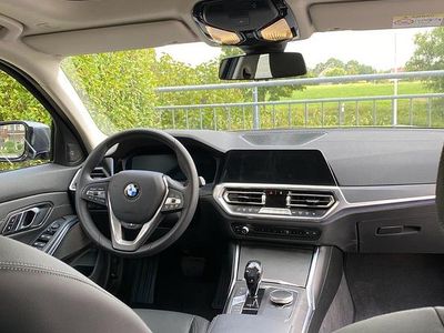 Gebraucht BMW 320 Luxury Line 190 PS (139 kW) 2020 Grau Limousine