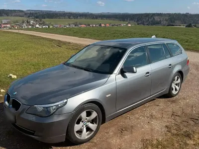 Gebraucht BMW 520 177 PS (130 kW) 2008 Grau Kombi