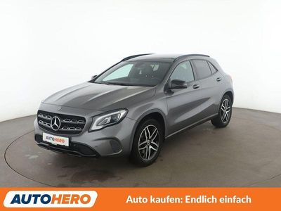 Mercedes GLA220