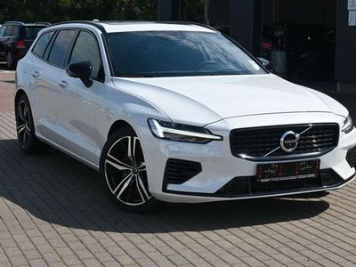 gebraucht Volvo V60 R-Design Recharge T6 AWD *STHZ*HU*360*Pano*