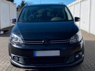 VW Touran Cross