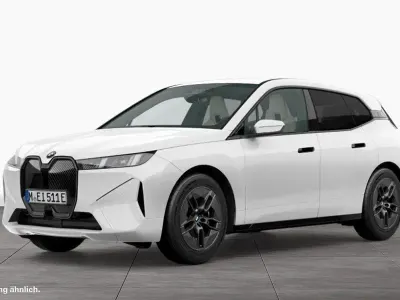 Gebraucht BMW iX 300 kW (408 PS) 2026 Weiß SUV