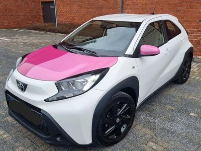 Gebraucht Toyota Aygo X X-play 72 PS (52 kW) 2023 Weiß SUV