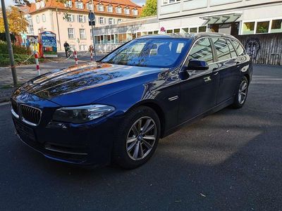 Gebraucht BMW 525 Sport Line 218 PS (160 kW) 2015 Blau Kombi