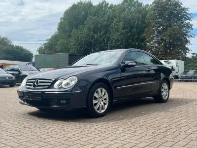 Gebraucht Mercedes CLK200 Elegance 184 PS (135 kW) 2009 Schwarz Coupé