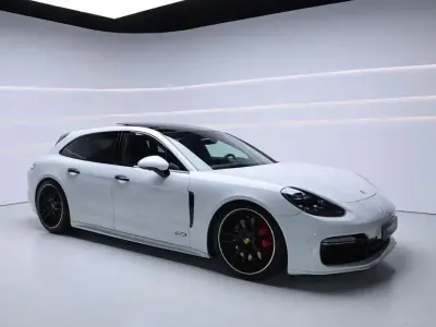 Gebraucht Porsche Panamera GTS Sport 460 PS (338 kW) 2019 Weiß Limousine