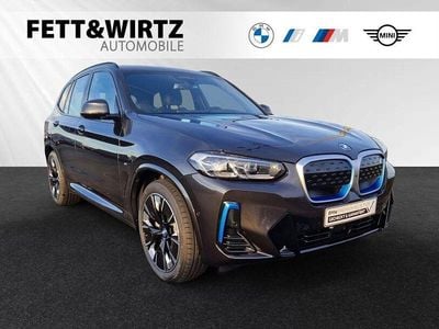 Gebraucht BMW iX3 M Sport 210 kW (286 PS) 2024 Sophistograu brillanteffekt metallic SUV