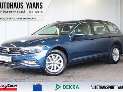 Gebraucht VW Passat Business 150 PS (110 kW) 2022 Blau Kombi