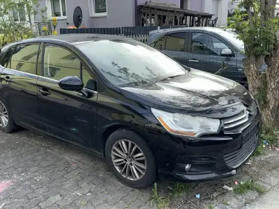 Gebraucht Citroën C4 84 PS (61 kW) 2011 Schwarz Limousine