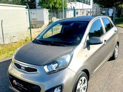 Gebraucht Kia Picanto Edition 7 69 PS (50 kW) 2012 Silber Kleinwagen