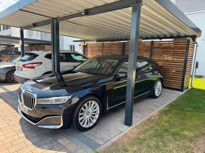 BMW 730