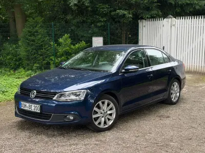 Gebraucht VW Jetta Highline 211 PS (155 kW) 2014 Blau Limousine