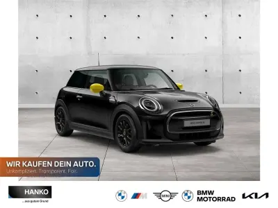 Gebraucht Mini Cooper SE Classic 135 kW (184 PS) 2023 Schwarz Kleinwagen