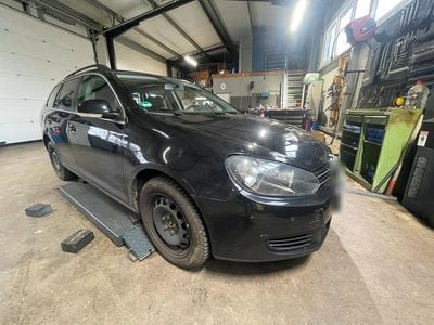 Gebraucht VW Golf VI 140 PS (102 kW) 2011 Schwarz Kleinwagen