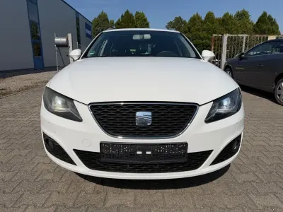 Gebraucht Seat Exeo Sport 143 PS (105 kW) 2013 Weiß Limousine