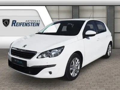 Gebraucht Peugeot 308 Active 131 PS (96 kW) 2017 Weiß Limousine